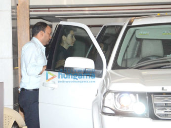 Karisma Kapoor, Soha Ali Khan, Kunal Khemu snapped post dinner at Saif Ali Khan & Kareena Kapoor Khan's house