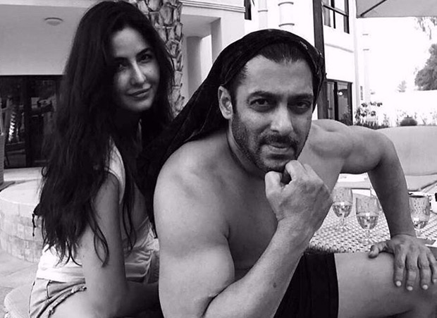 Omg Katrina Kaif Poses With A Shirtless Salman Khan Bollywood News Bollywood Hungama