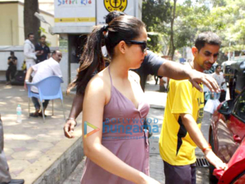 Mira Rajput snapped post her salon session in Bandra