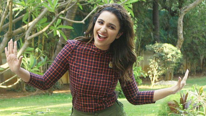 Parineeti Chopra Sings Badan Pe Sitare With Her Usual Quirk Parineeti Chopra Sings Badan Pe Sitare With Her Usual Quirk