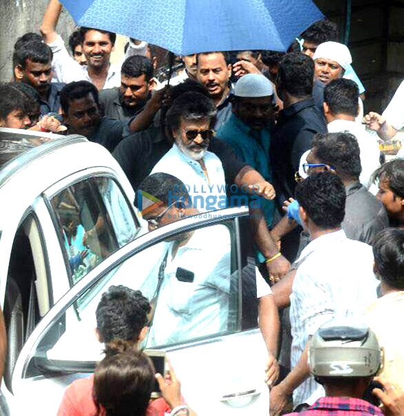 rajnikanth snapped shooting on the streets of mumbai today 2