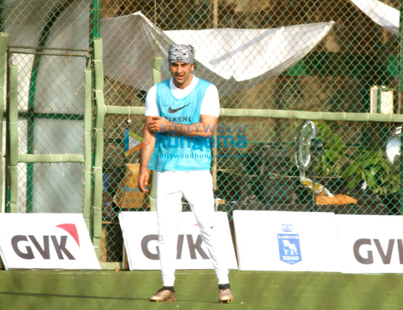 ranbir snapped while playing football 2