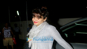 Raveena Tandon snapped with kids post a movie screening at PVR