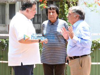 Rishi Kapoor and Neetu Singh snapped at Krishnaraj bunglow