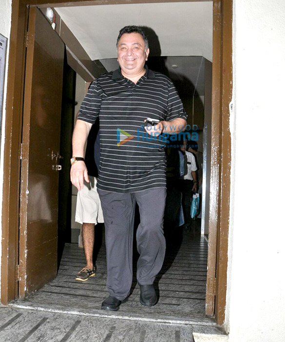 rishi kapoor and zayed khan snapped at pvr juhu 1