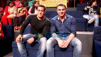 Salman Khan & Sohail Khan promote ‘Tubelight’ on Sa Re Ga Ma Pa Li’l Champs