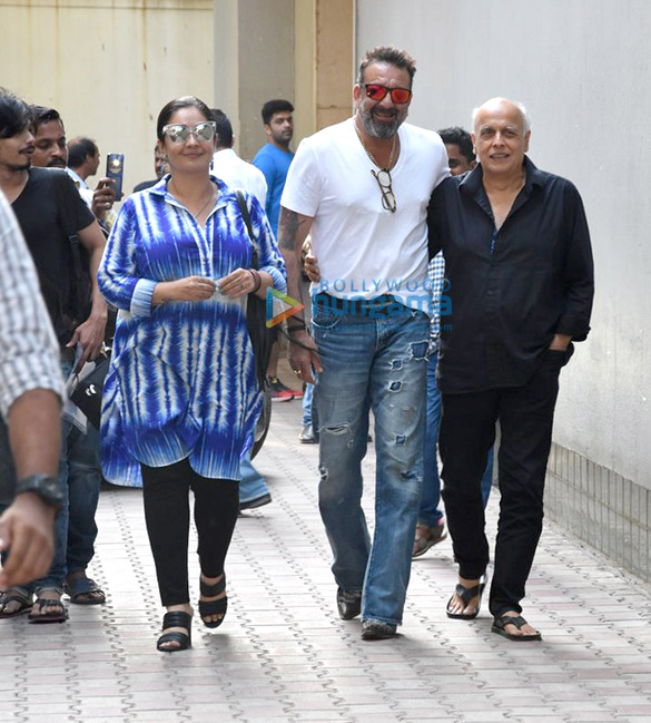 Sanjay Dutt snapped making a style statement with reflector shades with Mahesh Bhatt and Pooja Bhatt after a meeting at Vishesh Films’ office