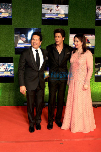 Shah Rukh Khan, Aamir Khan, The Bachchan family, The Ambani family and others grace the premiere of ‘Sachin – A Billion Dreams’