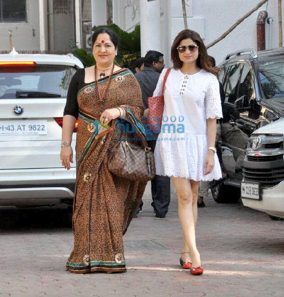 shilpa shetty and her family snapped on the occassion of her son viaan raj kundras birthday 3