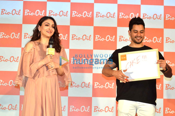 soha ali and kunal khemu at the launch of bio oil 4