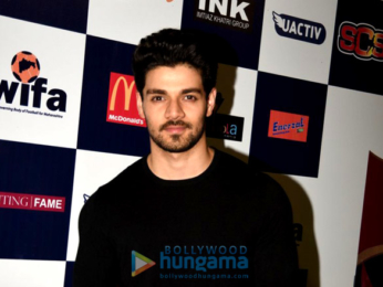 Sooraj Pancholi and Manish Malhotra grace the launch of ‘Super Soccer League’