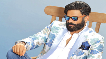 Suniel Shetty BREAKS down remembering his dad