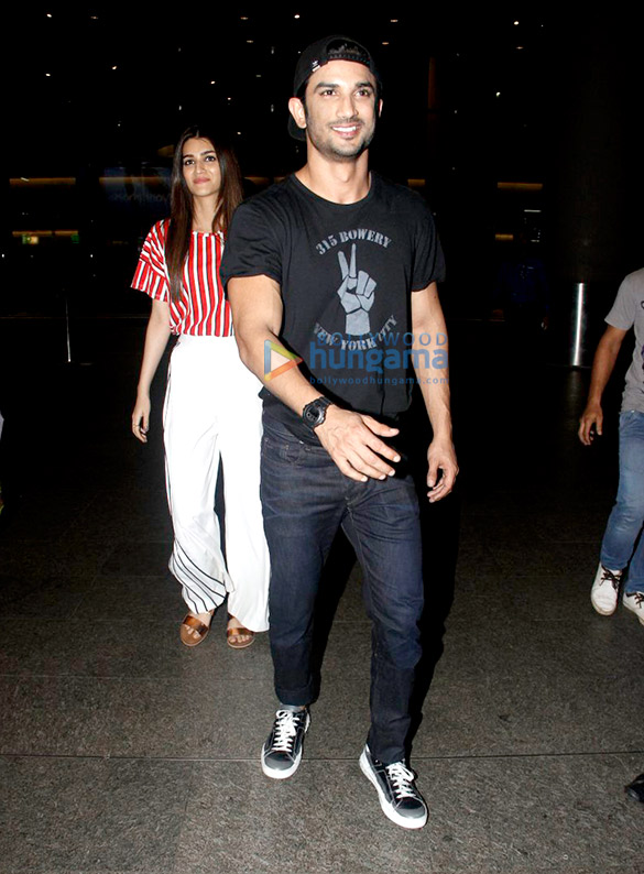 sushant singh rajput kriti sanon diana penty and farhan akhtar snapped at the airport 1