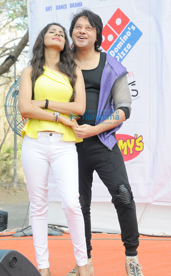 tabu kartik aryan oberoi raju srivastava grace lokhandwala street festival 8