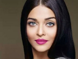 WOW! This glamorous look of Aishwarya Rai makes her a diva and we can’t stop looking at it!