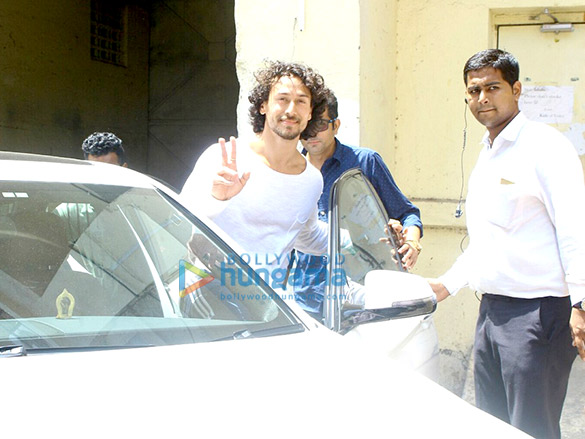 tiger shroff snapped at filmistan 5 2