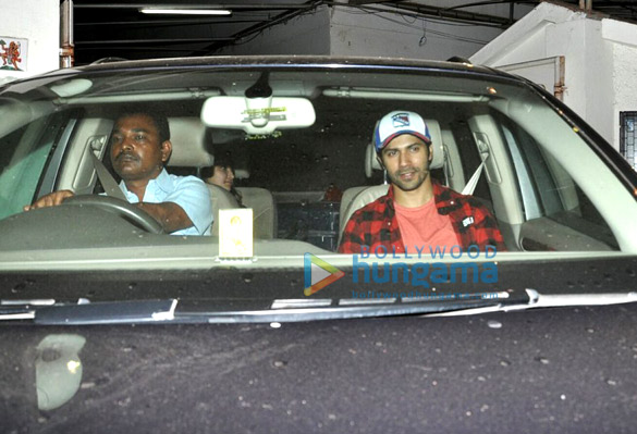 Varun Dhawan, Sonakshi Sinha, Jhanvi Kapoor and others snapped at the screening of the film ‘Baywatch’ Varun Dhawan, Sonakshi Sinha, Jhanvi Kapoor and others snapped at the screening of the film ‘Baywatch’