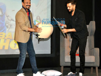 Vivek Oberoi, Riteish Deshmukh and Rhea Chakraborty snapped at 'Bank Chor' promotions