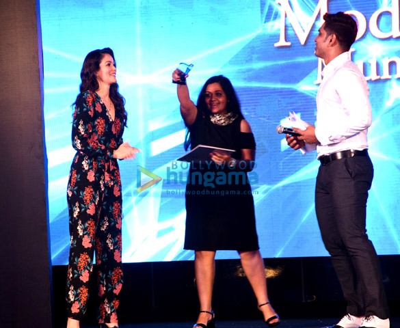 waluscha de sousa amit gaur and shamita singha grace the mod art fashion showcase 4