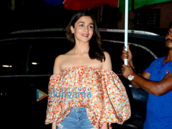 Alia Bhatt snapped post Facebook chat with dietician Rujuta Diwekar