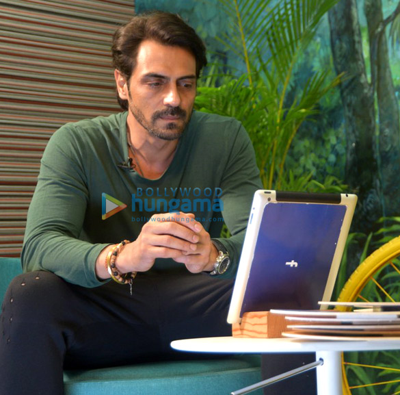 arjun rampal snapped at facebook office for daddy song launch 2