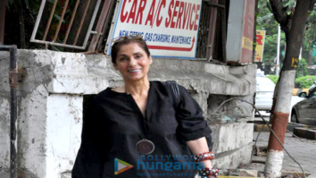 Dimple Kapadia snapped post a salon session