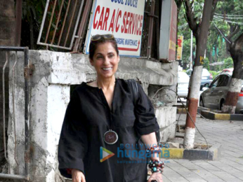 Dimple Kapadia snapped post a salon session