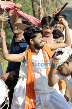 Movie Stills Of The Movie Duniya Khatam Ho Rahi Hai