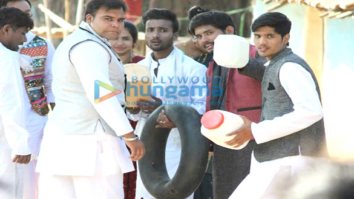 Movie Stills Of The Movie Duniya Khatam Ho Rahi Hai