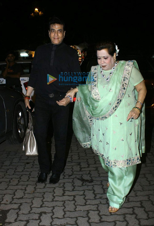 ekta kapoors birthday bash at bastian with close friends and family 2