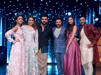 Film promotions of 'Jagga Jasoos' and 'Mubarakan' on the sets of 'Nach Baliye'