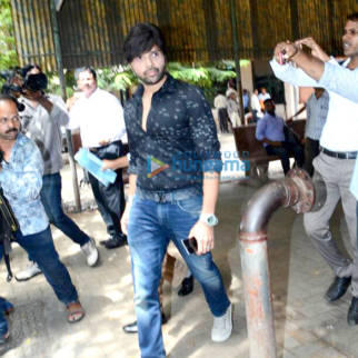 Himesh Reshammiya and his wife snapped in family court