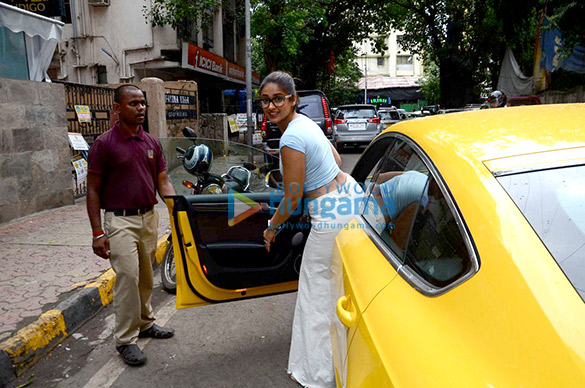 Ileana D’Cruz snapped post a meeting in Mumbai Ileana D’Cruz snapped post a meeting in Mumbai