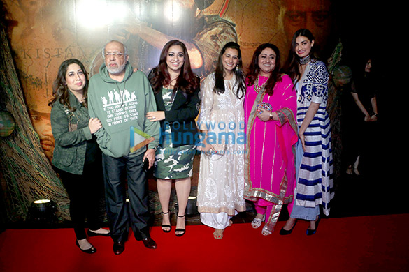 j p dutta celebrates 20 years of the movie border 3