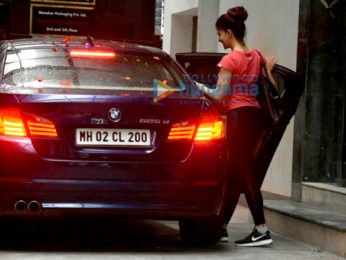Jacqueline Fernandez snapped post her gym session in Bandra