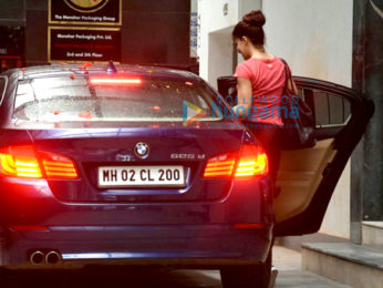Jacqueline Fernandez snapped post her gym session in Bandra