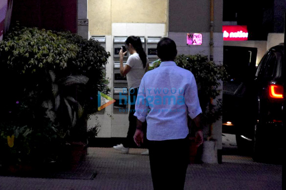 Katrina Kaif snapped at her home in Bandra Katrina Kaif snapped at her home in Bandra