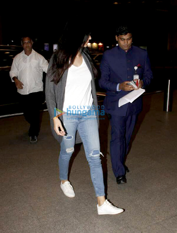 katrina kaif snapped leaving to shoot for thugs of hindustan in malta 3