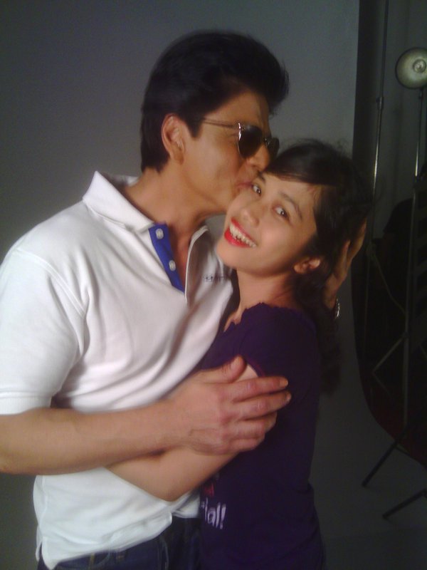Mission SRK Indonesian girl made sure she met Shah Rukh Khan
