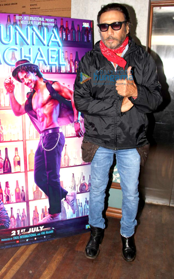 munna michael wrap up party with cast and family 9