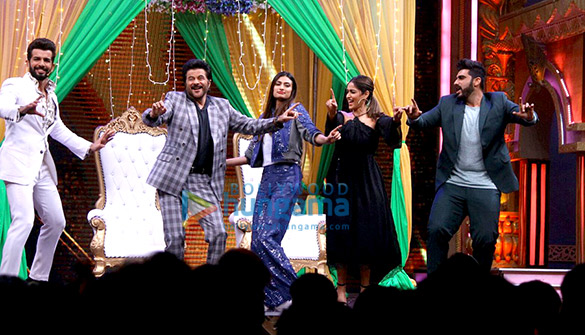 Promotions of the film ‘Mubarakan’ on the sets of Sabse Bada Kalakaar Promotions of the film ‘Mubarakan’ on the sets of Sabse Bada Kalakaar