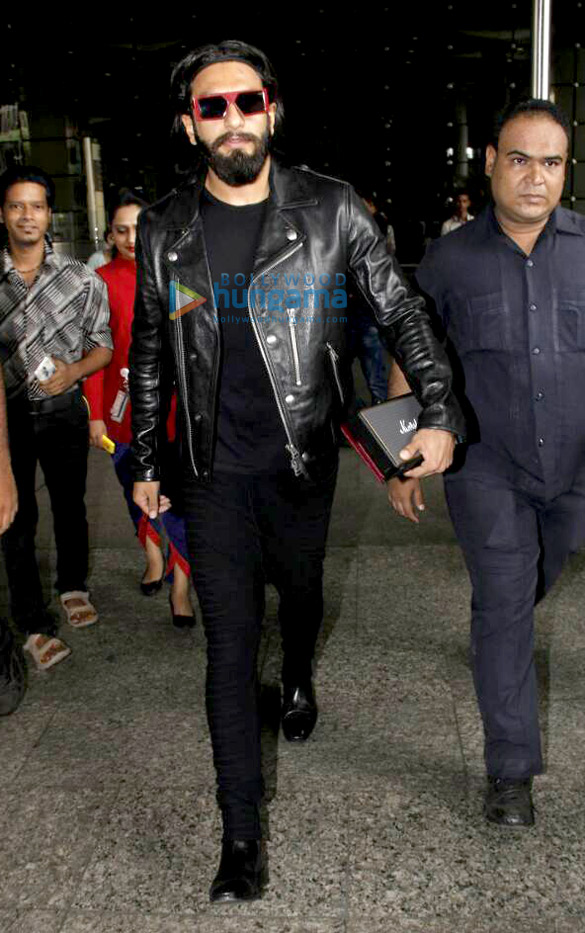 Ranveer Singh, Sushant Singh Rajput and Kriti Sanon spotted at the airport today