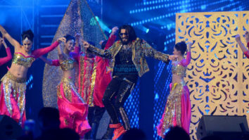 Ranveer Singh and Jacqueline Fernandez snapped at Vivek Kothari and Dimpal’s sangeet ceremony