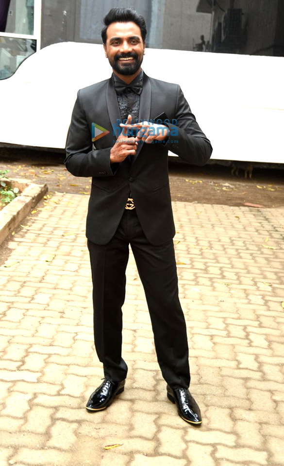 remo dsouza snapped at the star plus dance season 3s shoot 3