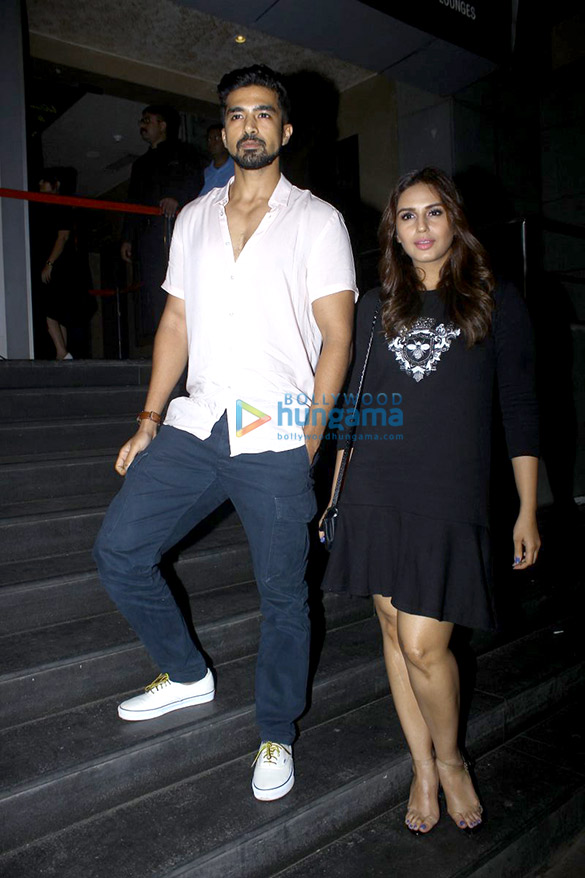 salman khan shah rukh khan and others snapped at tubelights screening 17