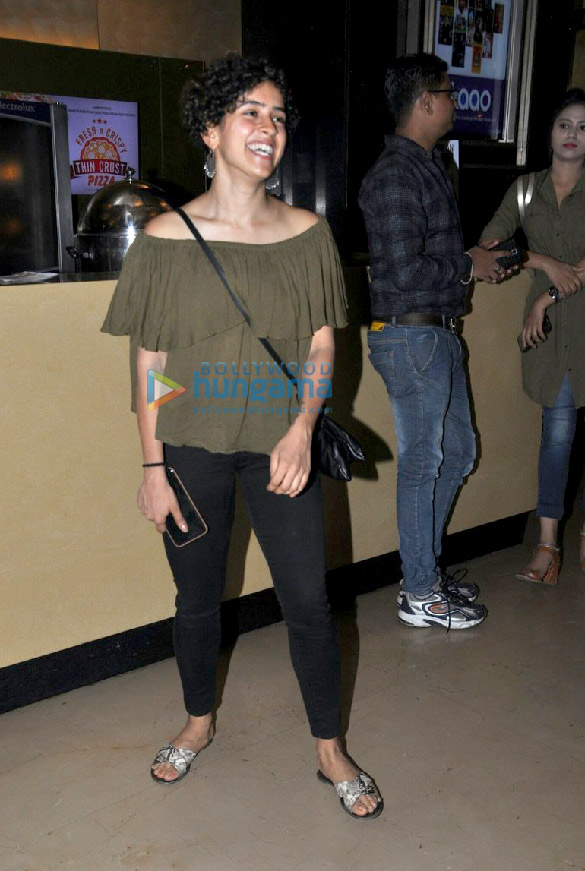 sanya malhotra snapped at pvr juhu 6