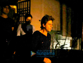 Shah Rukh Khan snapped post a dubbing session in Bandra