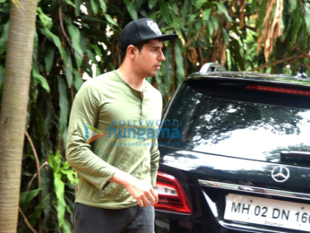 Sidharth Malhotra snapped in Bandra
