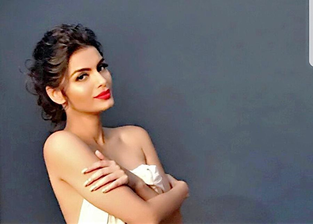 Sonali Raut flaunts her red HOT lipstick clad in just a sheet