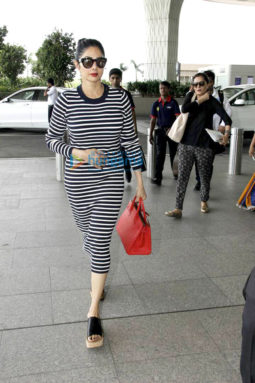 Sridevi and Ileana D'Cruz snapped at the airport